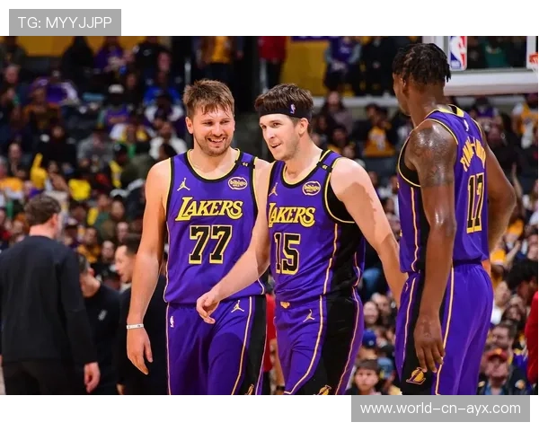 湖人与东契奇、里弗斯的“火花碰撞”:轮番得分孰优孰劣,打造“不兼容”的奇异配合 湖人与东契奇、里弗斯的“火花碰撞”:轮番得分孰优孰劣,打造“不兼容”的奇异配合